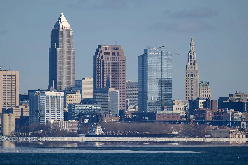 Downtown Cleveland skyline seen across the water from Lakewood Park, Cleveland, Ohio