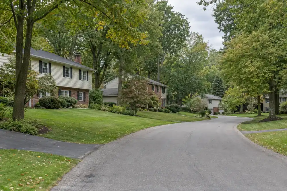 Illustration of a typical residential street in the Sagamore Hills, OH area